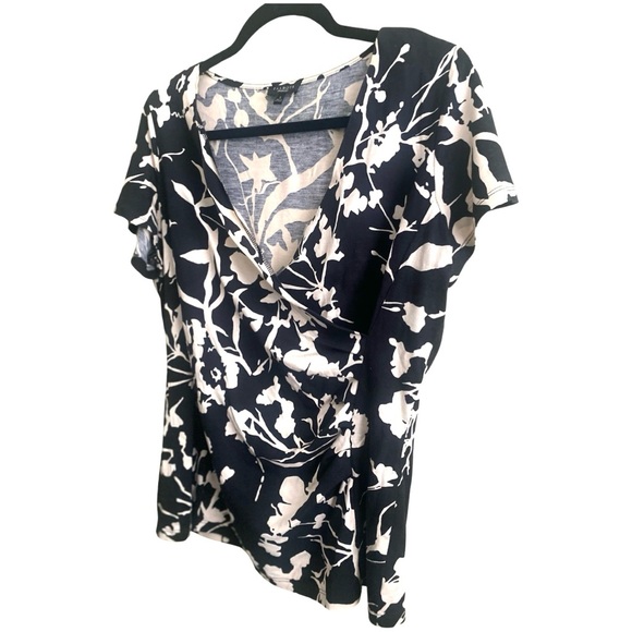 Talbots Wrap Blouse Small Cream Black Floral Flutter Sleeves - Picture 2 of 6